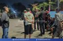 Tiga Remaja Yang Diduga Terlibat Dalam Aksi Pamer Senjata Tajam di RTH Taman Kota Mataram Diamankan Aparat Untuk Menjalani Pemeriksaan.