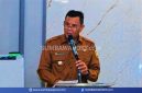 Bupati Sumbawa Ir. H. Syarafuddin Jarot Saat Menyampaikan Pentingnya Penanganan Stunting Secara Bersama-sama Dalam Kegiatan Refreshment Training Tatalaksana Pencegahan dan Penanganan Stunting dan Malnutrisi di Sumbawa.