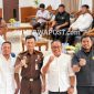 Kepala Kejaksaan Negeri Bima Andi Rio Rahmat Rahmatu Bersama Ketua dan Jajaran Bawaslu Kabupaten Bima dalam Pertemuan Untuk Memperkuat Sinergi Pengawalan Demokrasi.