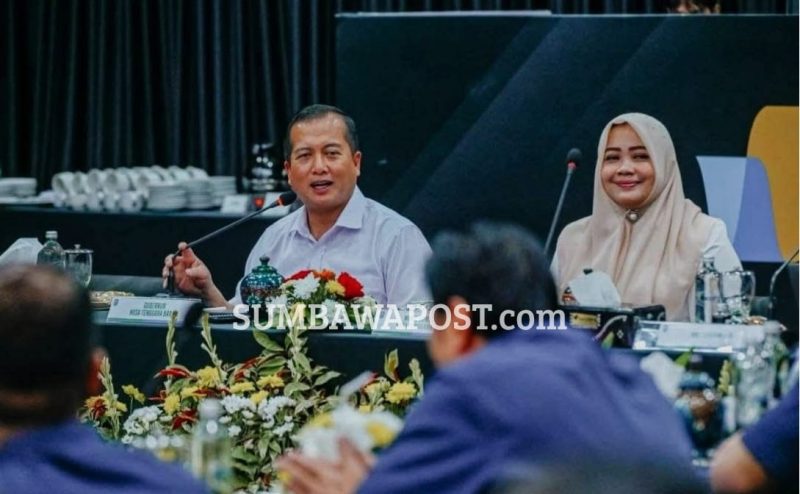Gubernur NTB H. Lalu Muhamad Iqbal dan Wakil Gubernur NTB Hj Indah Damayanti Putri Saat Memimpin Rapat Persiapan MotoGP Pertamina Grand Prix of Indonesia 2026 di Mataram.