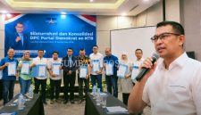 Hadi Gunawan Saat Menghadiri Silaturahmi dan Konsolidasi Bersama 10 DPC Partai Demokrat se-NTB di Hotal Astoria, Mataram