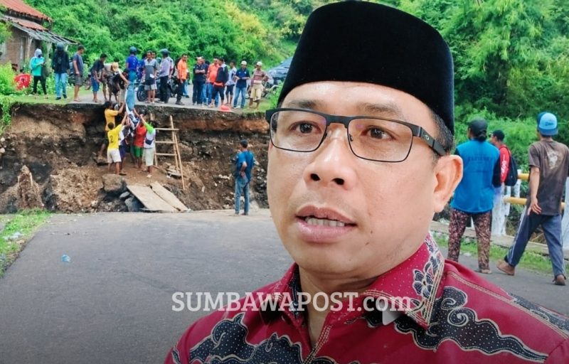 Anggota DPRD NTB Muhamad Aminurlah atau Akrab Disapa Aji Maman Menyoroti Rencana Perda Percepatan Jalan sistem Tahun Jamak, di Tengah Kondisi Jalan Wera-Ambalawi, Kabupaten Bima, yang Rusak Akibat Banjir.