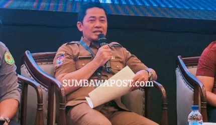 Kepala DPMPTSP NTB H. Irnadi Kusuma menyampaikan layanan perizinan mudah dan gratis