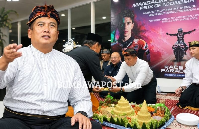Gubernur NTB Menghadiri Kegiatan Menyambut MotoGP Mandalika 2026 di NTB, Sekaligus Mengikuti Prosesi Budaya Dan Jamuan Bersama Para Tamu.