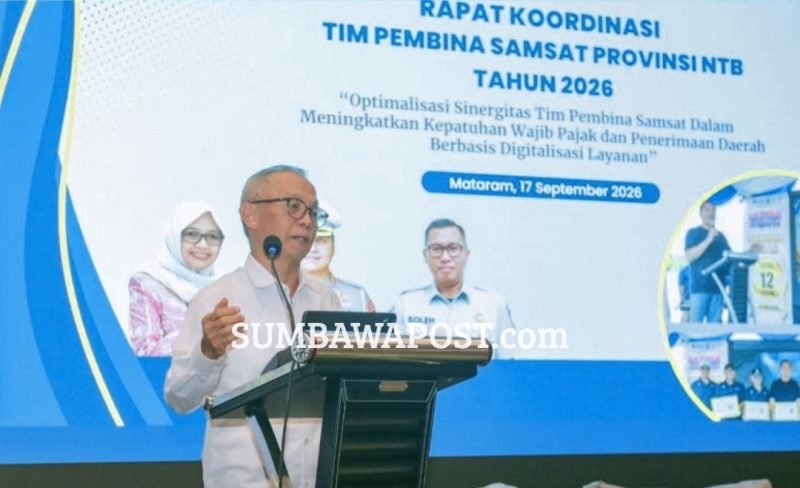 Sekda NTB Abul Chair Saat Membuka Rapat Koordinasi Tim Pembina Samsat Provinsi NTB Tahun 2026 di Mataram.