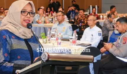 Rakor Tim Pembina Samsat NTB membahas digitalisasi dan pembayaran pajak kendaraan melalui retail modern.