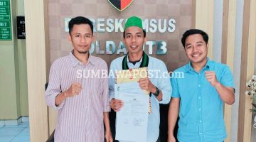 Ketua Umum Badko HMI Bali Nusra Caca Handika Saat Menyampaikan Laporan Dugaan Kasus Reklamasi Pantai Amahami ke Polda NTB.