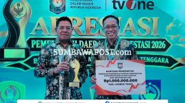 Kabupaten Lombok Timur Meraih Penghargaan Kemendagri kategori Pengelolaan Sampah dan Lingkungan ASRI di Jakarta, Kamis (17/9/2026).