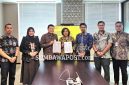 Penandatanganan Nota Kesepahaman Bank NTB Syariah dan Maybank Indonesia Untuk Memperkuat Layanan Pembiayaan dan Remitansi Bagi PMI.