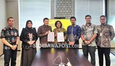 Penandatanganan Nota Kesepahaman Bank NTB Syariah dan Maybank Indonesia Untuk Memperkuat Layanan Pembiayaan dan Remitansi Bagi PMI.