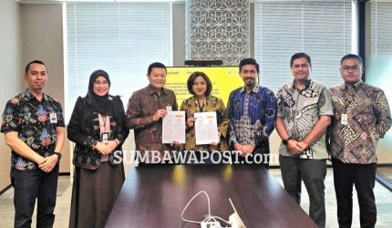 Bank NTB Syariah dan Maybank Indonesia menandatangani MoU untuk memperkuat KUR dan remitansi PMI NTB.