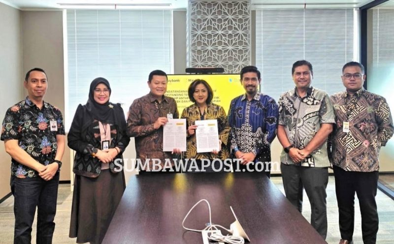 Penandatanganan Nota Kesepahaman Bank NTB Syariah dan Maybank Indonesia Untuk Memperkuat Layanan Pembiayaan dan Remitansi Bagi PMI.