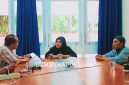 Keluarga Muhamad Yanuar Fikri Saat Mendatangi Kantor PWI NTB Untuk Mengadukan Kondisi Yanuar Yang Mengaku Berada di Myanmar.
