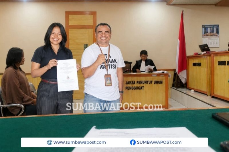 Kuasa Hukum Badai NTB, Yan Mangandar, Dalam Persidangan Perkara ITE di Pengadilan Negeri Raba Bima.