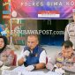 Saat Polisi Polres Bima Kota Menggelar Jumpa Pers Terkait Penetapan Dua Tersangka Kasus Kematian Ihsan di Pantai Wadu Baba, Kabupaten Bima.