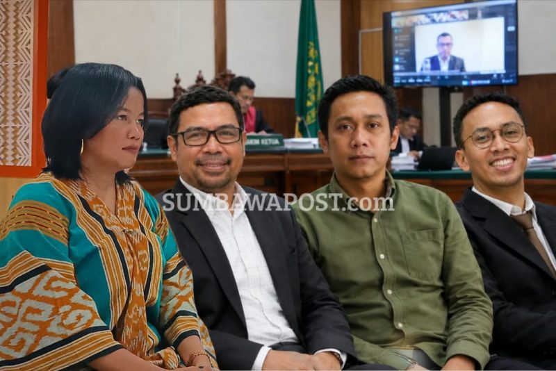 Tiga Ahli Yang Dihadirkan Tim Advokat Bersama Badai NTB Saat Mengikuti Persidangan Kasus ITE di Pengadilan Negeri Raba Bima, Jumat (11/9/2026).
