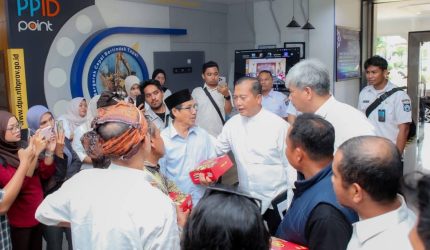 Gubernur NTB Lalu Muhamad Iqbal membahas penyelesaian konflik agraria Karang Sidemen dan Lantan di Lombok Tengah.