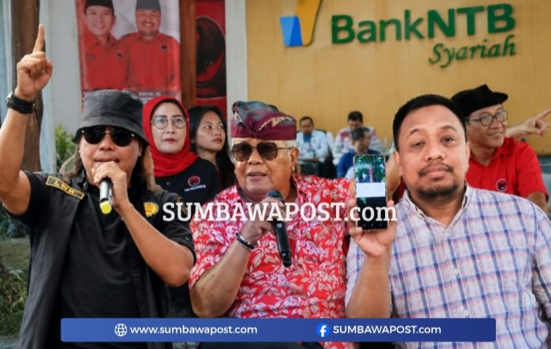 Rachmat Hidayat Pastikan Musyafirin Dipecat dari PDIPKetua DPD PDI Perjuangan NTB H. Rachmat Hidayat saat Menyampaikan Sikap Partai Terkait status H. W. Musyafirin yang masih menjadi kader PDIP Sekaligus menjabat Komisaris Independen Bank NTB Syariah.
