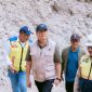 Gubernur NTB Lalu Muhamad Iqbal Meninjau Pengerjaan Jalan Batu Dulang-Tepal di Kabupaten Sumbawa, Kamis (1/10/2026).