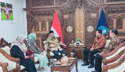 Bank NTB Syariah bertemu Mendikdasmen Abdul Mu'ti bahas layanan untuk 54.395 guru NTB