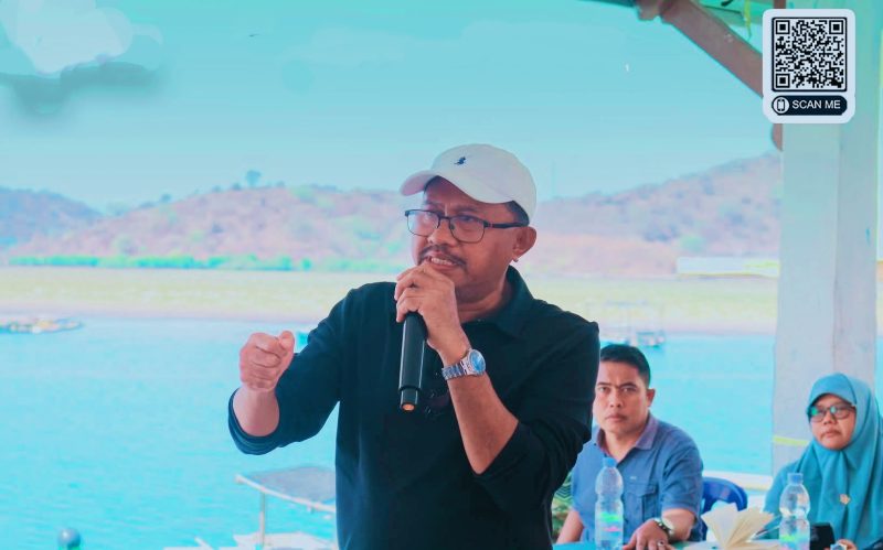 Kepala Dinas Kelautan dan Perikanan Provinsi Nusa Tenggara Barat (NTB)  Muslim 
