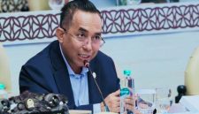 Anggota Komisi V DPR RI Mori Hanafi Mengapresiasi Kerja Keras Basarnas dan Tim SAR Gabungan Dalam Proses Pencarian dan Evakuasi Korban KM Virgo Transport 8.