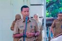 Kepala Bidang Pembinaan Koperasi Diskop UKM NTB Rahmadin saat Memimpin Apel Pagi di Halaman Kantor Diskop UKM NTB, Selasa (6/10/2026).