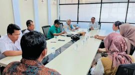 Kepala Disperindag NTB H. Lalu Wiranata Bersama Tim Mematangkan Persiapan Enam Mitra Binaan NTB Yang Akan Mengikuti TEI 2026.