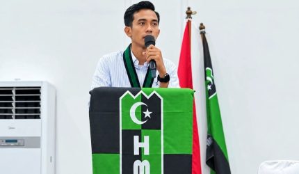 Caca Handika Badko HMI Bali-Nusra desak Kemenhaj NTB cabut izin travel umrah bermasalah setelah 58 jemaah gagal berangkat.