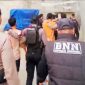 Petugas Gabungan Melakukan Operasi Pemberantasan Narkoba di Kelurahan Sarae, Kecamatan Rasanae Barat, Kota Bima. Dalam Operasi di Tiga Lokasi pada Jumat (9/10/2026), Petugas Nengamankan 10 Orang dan Menyita Sabu s
Seberat 1,59 gram bruto.