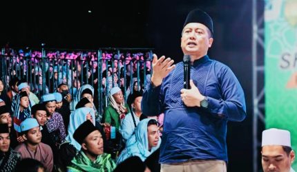 Gubernur Miq Iqbal mengajak warga NTB memperbanyak istighfar dan selawat di tengah kekeringan.