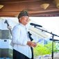 Gubernur NTB Lalu Muhamad Iqbal Mengenakan Pakaian Adat Saat Menghadiri Upacara Peringatan HUT ke-81 Kabupaten Lombok Tengah, Kamis (15/10/2026).