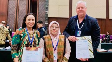 Penandatanganan MoU Antara CV Pilar Ekspor Indonesia dan South and Beyond Collection (PVT) LTD dari Australia Dalam Trade Expo Indonesia 2026.