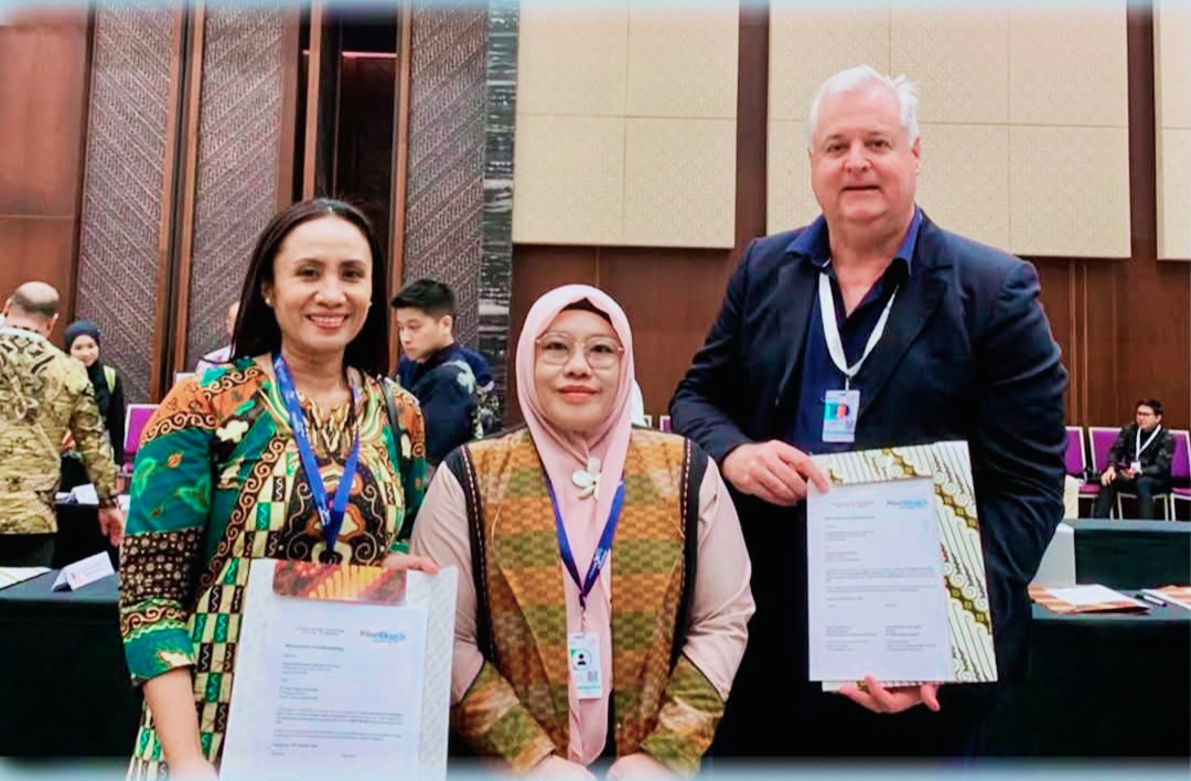 Penandatanganan MoU Antara CV Pilar Ekspor Indonesia dan South and Beyond Collection (PVT) LTD dari Australia Dalam Trade Expo Indonesia 2026.
