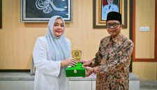 Wakil Gubernur NTB Indah Dhamayanti Putri Saat Menerima Kunjungan Kerja Jajaran Pimpinan MUI Pusat Untuk Membahas Penguatan Wisata Halal di NTB.