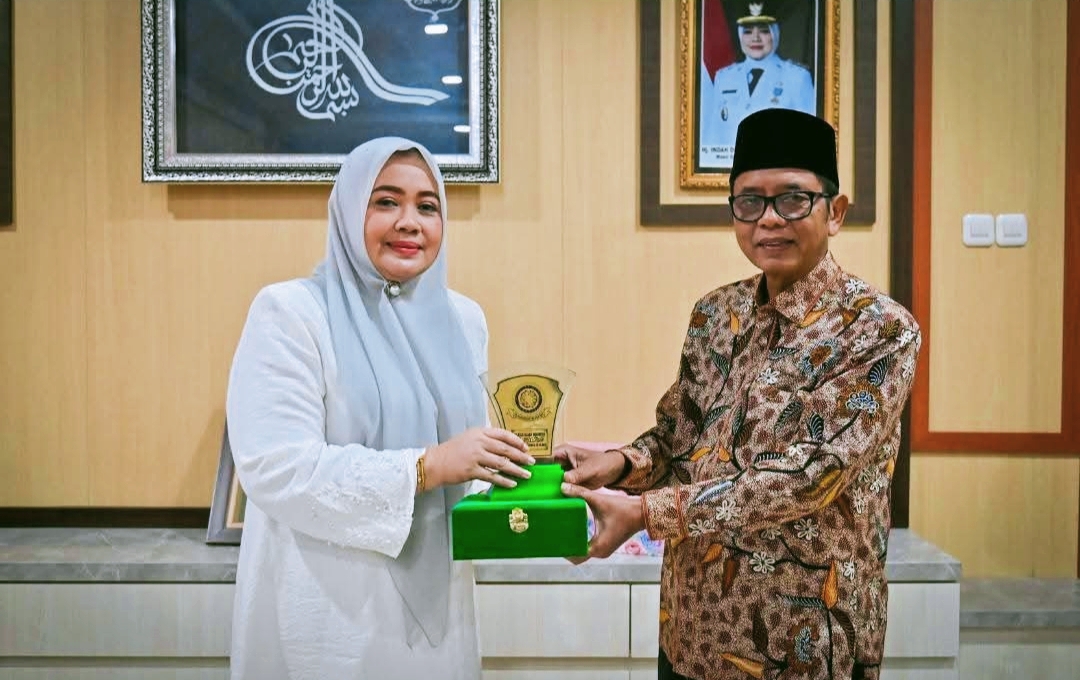 Wakil Gubernur NTB Indah Dhamayanti Putri Saat Menerima Kunjungan Kerja Jajaran Pimpinan MUI Pusat Untuk Membahas Penguatan Wisata Halal di NTB.