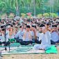 Gubernur NTB Lalu Muhamad Iqbal Mengikuti Shalat Istisqa di Lapangan Bumi Gora, Kompleks Kantor Gubernur NTB, Jumat (16/10), Sebagai Ikhtiar Memohon Hujan di Tengah Kemarau Panjang.