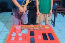 Polisi Mengamankan Dua Pria dan Barang Bukti Yang Diduga Sabu Seberat Bruto 23,04 Gram Dalam Penggerebekan di Kelurahan Bali, Kecamatan Dompu, Kabupaten Dompu.