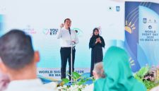 Gubernur NTB Lalu Muhamad Iqbal Menyampaikan Komitmen Penguatan Pelayanan Kesehatan Inklusif Dengan Mewajibkan Seluruh Rumah Sakit Milik Pemprov NTB Menyediakan Petugas Yang Mampu Berbahasanya Isyarat.