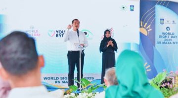 Gubernur NTB Lalu Muhamad Iqbal Menyampaikan Komitmen Penguatan Pelayanan Kesehatan Inklusif Dengan Mewajibkan Seluruh Rumah Sakit Milik Pemprov NTB Menyediakan Petugas Yang Mampu Berbahasanya Isyarat.