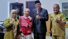 Bupati Sumbawa Ir. H. Syarafuddin Jarot, MP, Menerima Kunjungan Ananda Devira yang Terpilih Mewakili NTB Dalam Wirasena Youth Camp Tingkat Nasional di Jakarta.