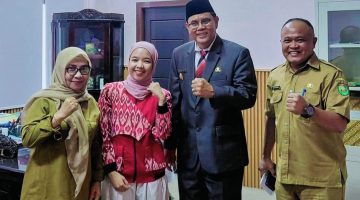 Bupati Sumbawa Ir. H. Syarafuddin Jarot, MP, Menerima Kunjungan Ananda Devira yang Terpilih Mewakili NTB Dalam Wirasena Youth Camp Tingkat Nasional di Jakarta.