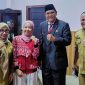 Bupati Sumbawa Ir. H. Syarafuddin Jarot, MP, Menerima Kunjungan Ananda Devira yang Terpilih Mewakili NTB Dalam Wirasena Youth Camp Tingkat Nasional di Jakarta.