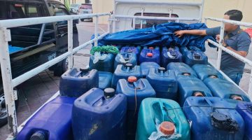 Polda NTB Bersama Jajaran Mengungkap Tujuh Kasus Dugaan Penyalahgunaan BBM Selama 19-25 Oktober 2026. Sebanyak 4.419 Liter Pertalite Diamankan dan Tujuh Orang Ditetapkan Sebagai Tersangka.