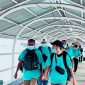 Terlihat Pekerja Migran Indonesia Saat Jalan Berada di Bandara.