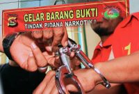 Polisi Mengungkap Tiga Kasus Dugaan Peredaran Narkotika Jenis Sabu di Tiga Lokasi Berbeda di Kabupaten Dompu Dengan Total Barang Bukti 18,39 gram.