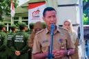 Kepala Bidang Pembinaan Koperasi Diskop UKM NTB Rahmadin Saat Memberikan Arahan Dalam Apel Pagi di Kantor Diskop UKM NTB, Selasa (6/10/2026).