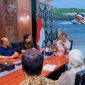 Gubernur NTB Lalu Muhamad Iqbal Bersama Jajaran Terkait Membahas Rencana Pengembangan Seaplane Aman Air, Marina, dan Wisata Bahari Untuk Memperkuat Konektivitas Serta Investasi Pariwisata NTB.